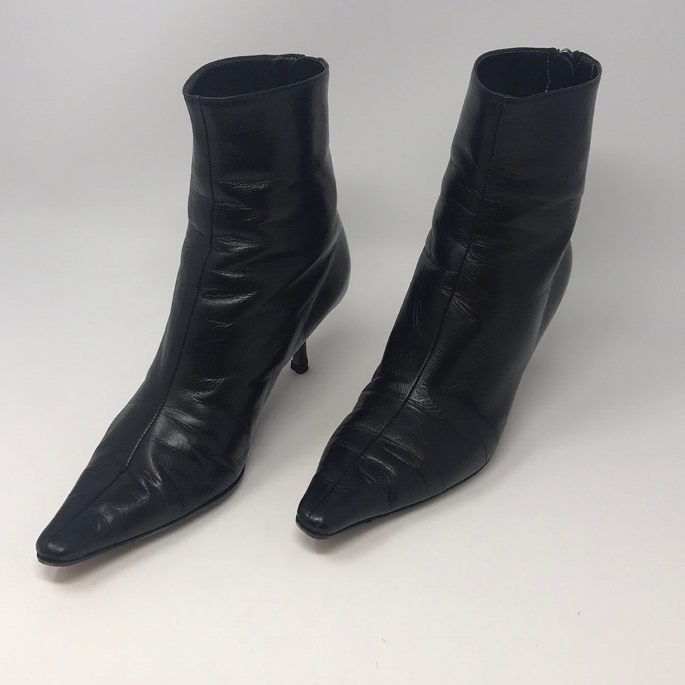 Jimmy Choo Size 37 (US 7)